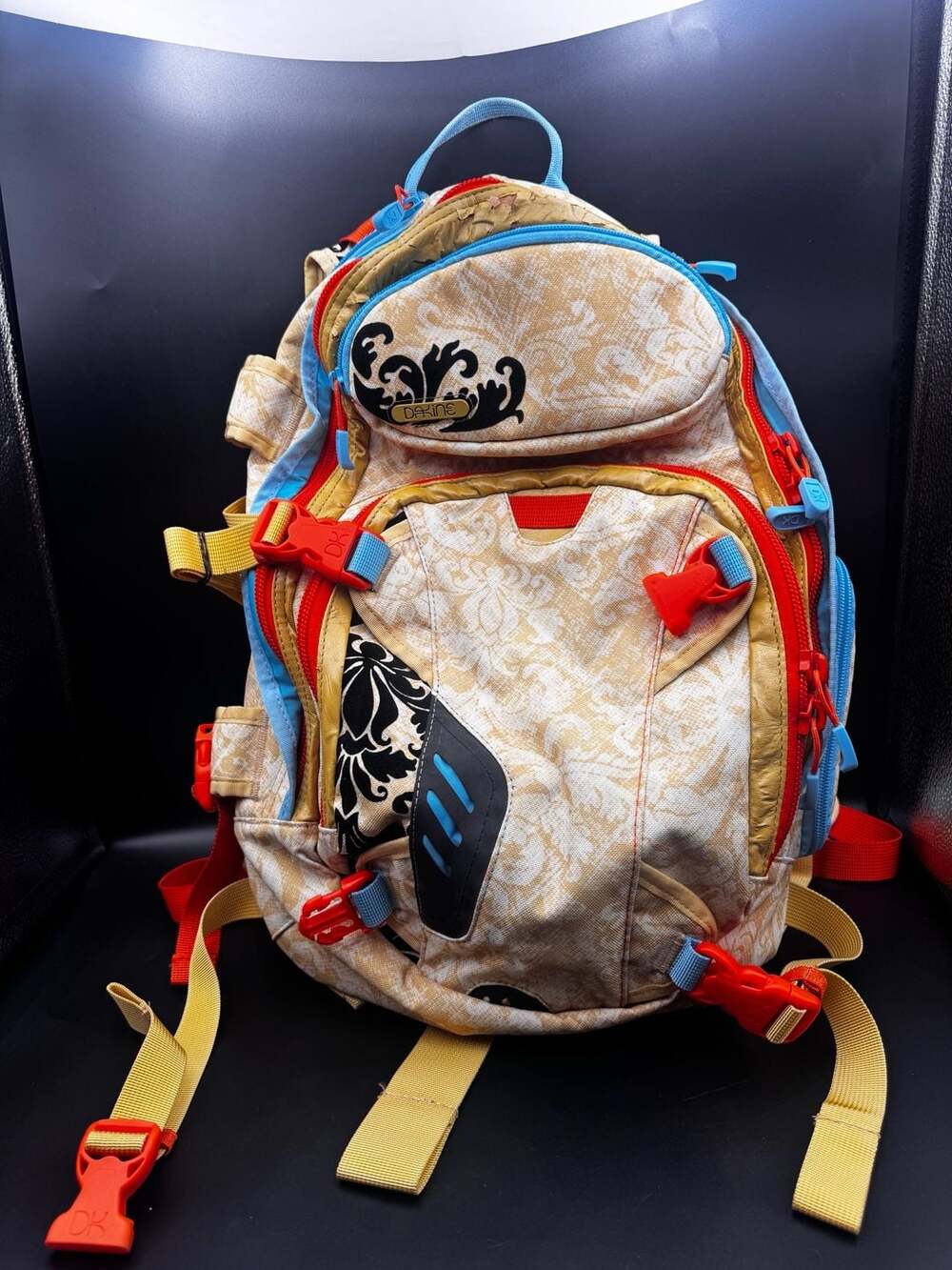 Dakine Heli Pro Floral Pattern Multi-Compartment Ski/Snowboard Backpack